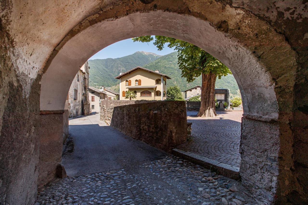 Il Como' Della Civetta - Taverna “La Fenice” Stazzona Exteriér fotografie